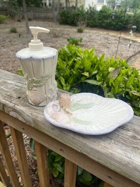 Vintage Beach Coastal Ceramic Bathroom Set • Lotion/Soap Pump and Soap Dish